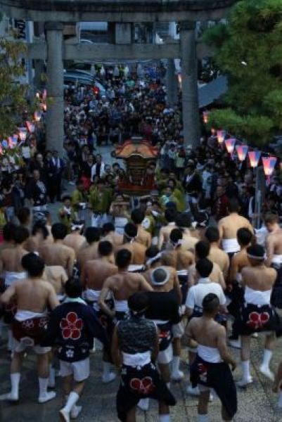 わかば　３.（縮小）第8回廿日市市教育長賞（優秀賞）「神輿のもみ上げ）（池浦俊文）